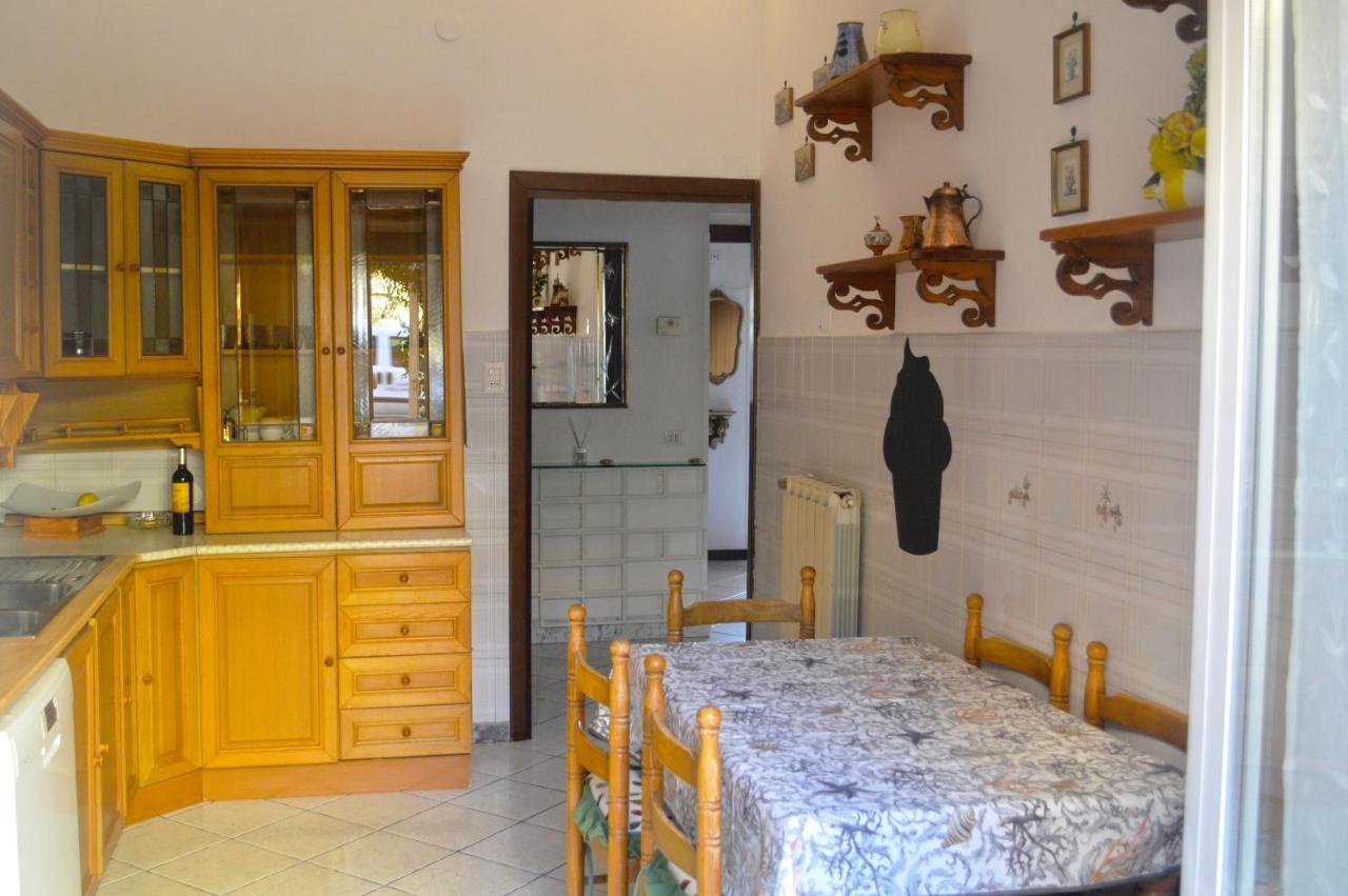 Appartamento In Via Calvi Lido di Ostia Esterno foto
